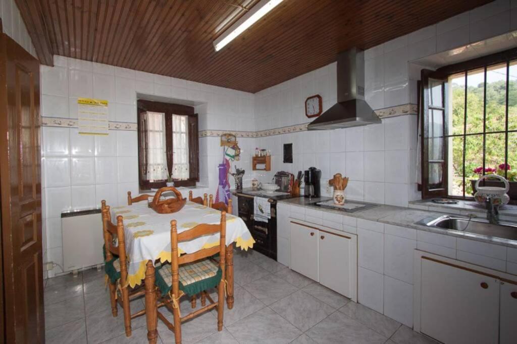 Casa Del Cuetu. Traditional Village House In Asturias Mere Εξωτερικό φωτογραφία
